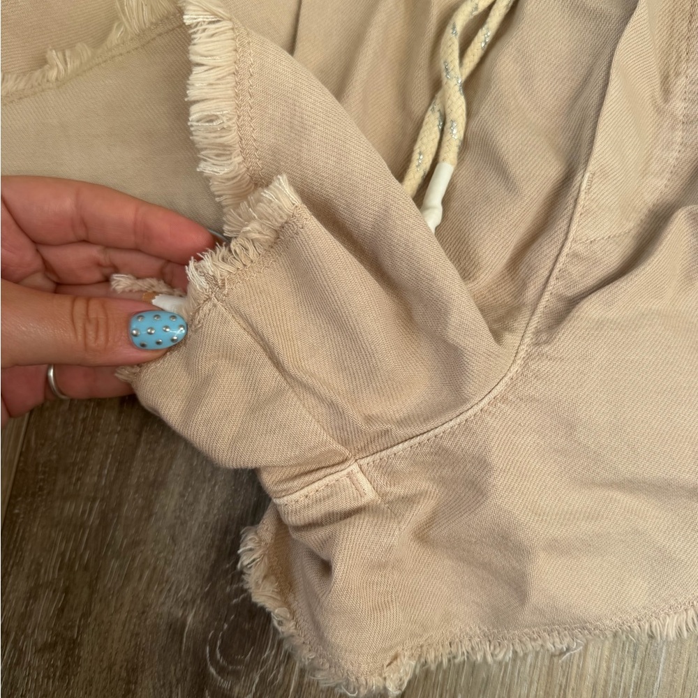 Anthropologie Sz L Pilcro Cream metallic Drawstring high waisted shorts - Picture 4 of 7